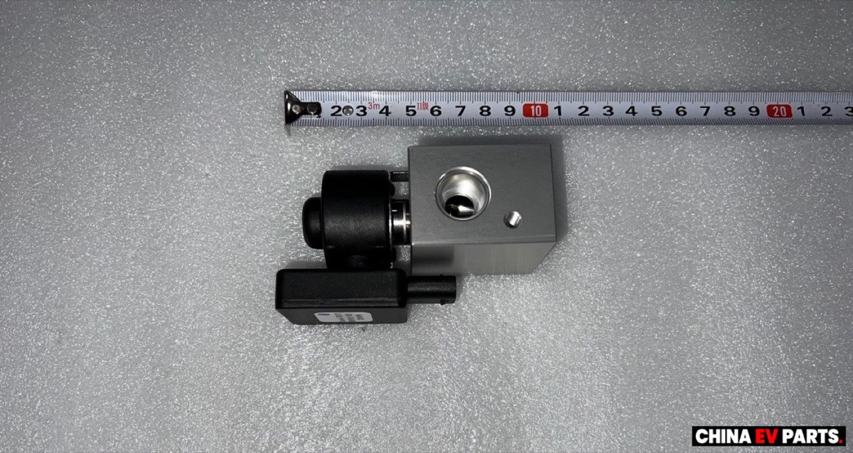 BYD ATTO 3 AC Expansion Valve 13326568-00